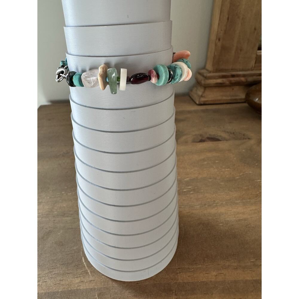 Multicolor Natural Stone Chip Bracelet With Lobster Clasp - Picture 6 of 8